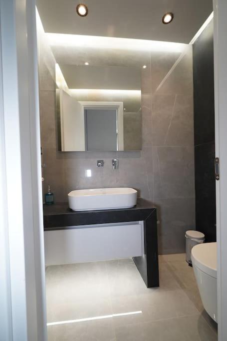 Brand New 3Br With 2 Bathrooms Marousi Apartment Ateny Zewnętrze zdjęcie